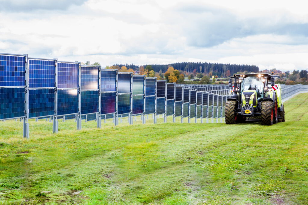 Ballenpresse Solarpark Donaueschingen-Aasen